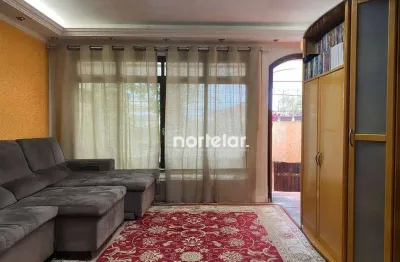 Casa com 3 quartos à venda na Rua Monsenhor Castro Nery, Parque Maria Domitila, São Paulo