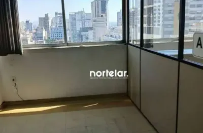 Sala comercial para alugar na Rua Vinte e Quatro de Maio, República, São Paulo