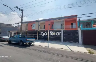 Sobrado novo a venda na vila califórnia 3 dormitorio 2 vaga de garagem por 649.000