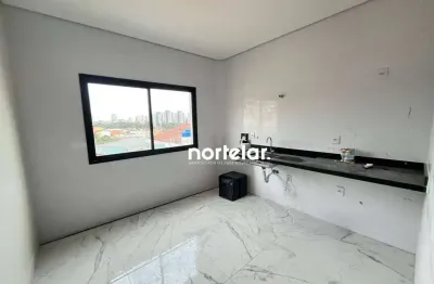 Sobrado novo à venda – 2 suítes, 2 vagas – acabamento impecável!  apresentamos este belíssimo sobrado recém-construído, com 2 dormitórios, ambos suíte