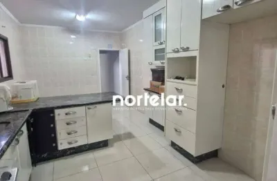Sobrado com 4 quartos, 165 m² - venda por R$ 870.000 ou aluguel por R$ 5.820/mês - Vila São Vicente - São Paulo/SP