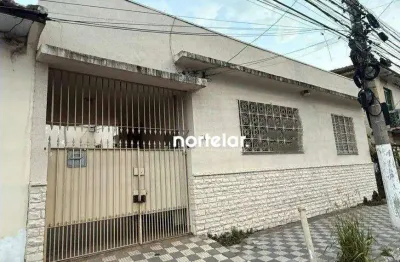 Casa com 3 quartos para alugar na Rua Botocudos, Vila Anastácio, São Paulo