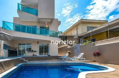 Exclusividade e sofisticação no alto da lapa!  descubra esta residência impecável, projetada para oferecer conforto, requinte e uma vista deslumbrant