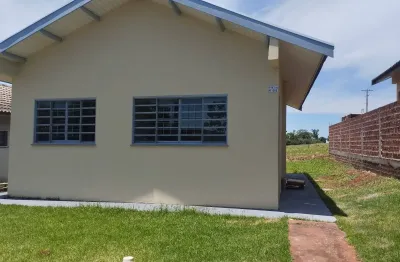 Casa em alvenaria,  2 quartos. Sala, cozinha, banheiro e lavanderia 