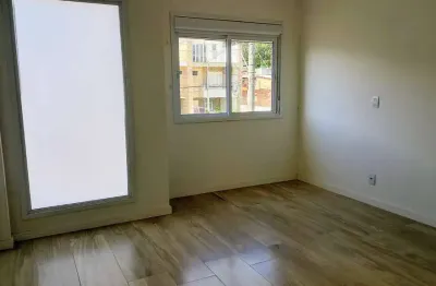 Casa com 3 quartos à venda na Rua Doutor Cláudio Walter Ferreira da Silva, 251, Guarujá, Porto Alegre