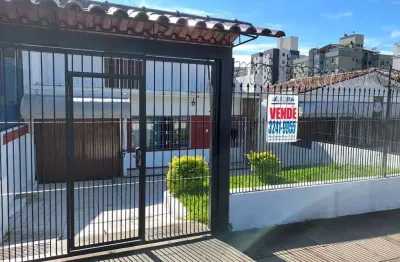 Linda e confortável residência ao lado da escola mãe de deus tristeza