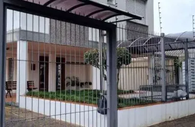 Atenção ed. peq. amplo apto. 2 dorm. com patio privativo