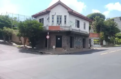 Casa com 3 quartos à venda na Rua Padre João Batista Reus, 917, Vila Conceição, Porto Alegre
