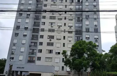 Apartamento Impecável pronto para morar 02 dormitórios andar alto.