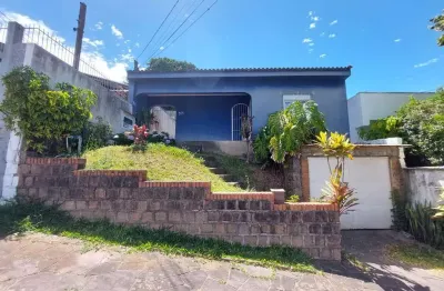 Terreno 300m² com 2 casas, 1 ª casa com 3 dormitórios +2ª casa com 1dormitório c