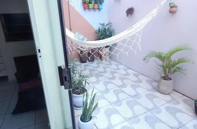 Condominio enxuto e muito bem localizado casa com 174m2 itil