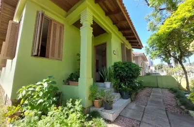 Casa com 4 quartos à venda na Rua Pindorama, 52, Teresópolis, Porto Alegre