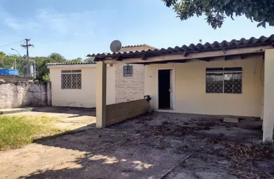 Casa com 2 quartos à venda na Rua Brigadeiro Leonardo Teixeira Collares, 85, Vila Nova, Porto Alegre