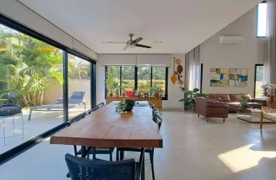 Casa alto padrão com 380m², 3 quartos/suítes para locação no condomínio reserva santa luisa em ribeirão preto/sp i imobiliária brioni imóveis
