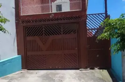 Belíssimo sobrado a 5 minutos da estação CPTM de Francisco Morato