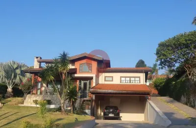 Casa térrea de alto padrão à venda no Condomínio Moinho de Vento em Valinhos