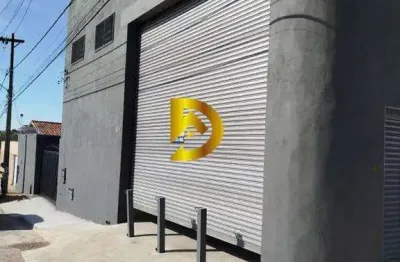 Galpão com para aluguel, 300m² - Conjunto Costa Telles II - Uberaba