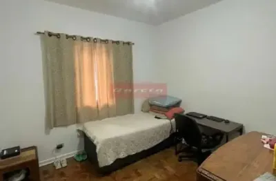 Sobrado na vila cruzeiro, com 3 dorm, sala, coz. 2 vgs, área de serv. 2 banh,entr. social, quintal