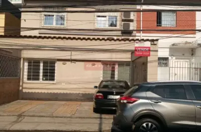 Casa comercial na r chafic maluf para consultórios , 11 salas, 6 banheiros e 3 vagas