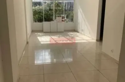 Lindo apt em moema com 85m2, 2 dorm, sala, cozinha, 2 wc, oportunidade