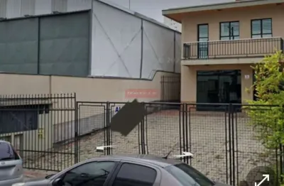 Sobrado p/loca com otima localização vagas para 6 autos. oportunidade