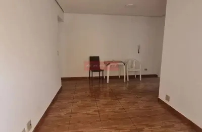 Apartamento térreo, no coração da chác. santo antônio, bem próximo ao metrô, excelente localização