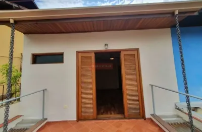 Lindíssima casa perto do shopping morumbi,  208 m de área total,3 dorm, 3 banh, 2 salas, 2 vagas.