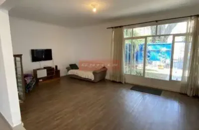 Agradável casa no brooklin, 4 dorm, 2 salas, 4 dorm e até 7 vagas.