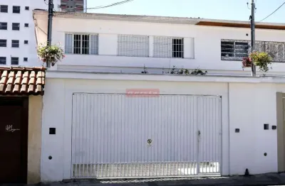 Agradável casa no jardim das acácias, com 190 metros, 3 dorm, 2 salas, 3 banheiros, 2 vagas.