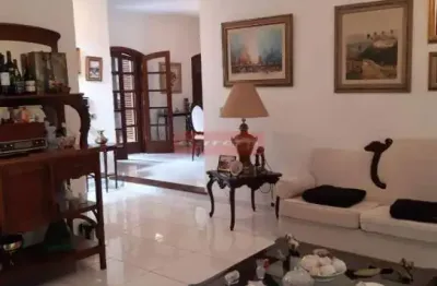 Excelente casa na vila cordeiro, 312m de terreno, 4 dorm, 6 banheiros, 3 salas, 3 vagas
