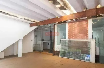 Sobrado com 150m2, sendo 3 quartos, 3 wcs, 2 vagas, sala, coz. excelente localização