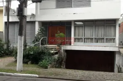 Excelente oportunidade! casa com 4 dorm, 4 salas, 6 baheiros e 8 vagas de garagem.