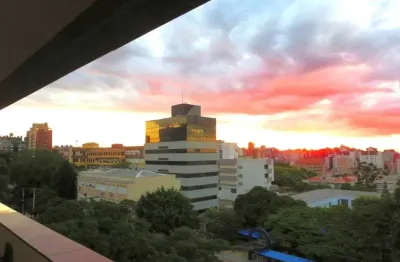 Apartamento com 4 quartos à venda na Rua São Francisco da Califórnia, 93, Higienópolis, Porto Alegre