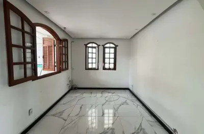 Casa com 4 quartos à venda na Rua dos Economistas, 239, Alípio de Melo, Belo Horizonte por R$ 1.480.000