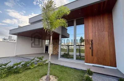 Casa com Ampla Sala e Quintal – Perfeita para Morar ou Investir – São José