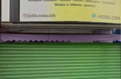 Ponto comercial para alugar na Praça Santo Antônio, 40, Centro, Poá