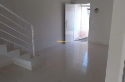 Casa com 3 quartos à venda na Avenida Vinte e Nove de Abril, 2, Centro, Guaratuba