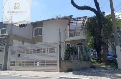 Descubra o espaço ideal para o seu negócio prosperar! Esta casa comercial, localizada no coração do Jardim Independência, em São Paulo, é a oportunidade perfeita para quem busca aliar praticidade, con