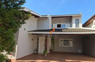 Casa térrea á venda no Jardim Panorama-Bosque, em Vinhedo, interior de São Paulo.
