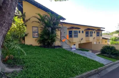 Casa com 4 dormitórios à venda, 303 m² por R$ 2.500.000,00 - Condomínio Estância Marambaia - Vinhedo/SP