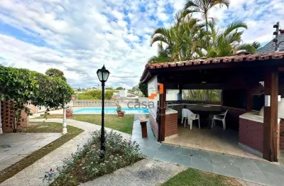 Casa com 3 suítes à venda, 571 m² por R$ 2.190.000 - Vista Alegre - Vinhedo/SP