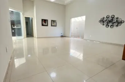 Belissima casa para locação Condominio Gaivota I, 03 Dormitórios, com area  Gourmet maravilhosa