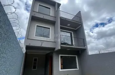 Casa com 3 quartos para alugar na Rua Valdomiro Rodrigues, 260, Tatuquara, Curitiba por R$ 3.500