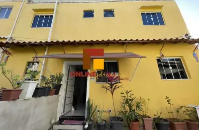 Casa de Vila / Reformada e Moderna / 2 Suítes/  Terraço e possibilidade de Vaga na Vila - Oswaldo Cr