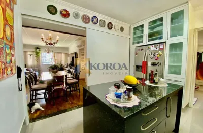 Apartamento reformado em Perdizes da renomada construtora Paulo Mauro