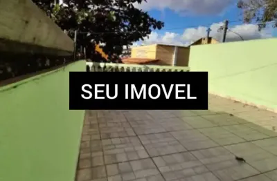 Casa com terreno 306 metros , linda casa muito espaçosa dois quartos ,duas vagas, dois banheiros.