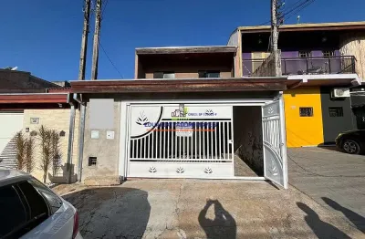 Sobrado_jaguari_4dorm_3wc_2vg_quintal_ac ap e casa - valor