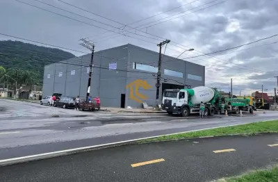 Barracão / Galpão / Depósito para alugar na Avenida Presidente Kennedy, 11581, Ribeirópolis, Praia Grande