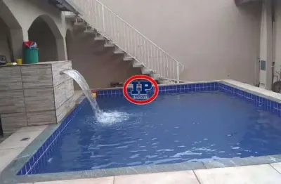 Casa com 2 quartos para alugar na Avenida Presidente Kennedy, 11581, Balneário Maracanã, Praia Grande