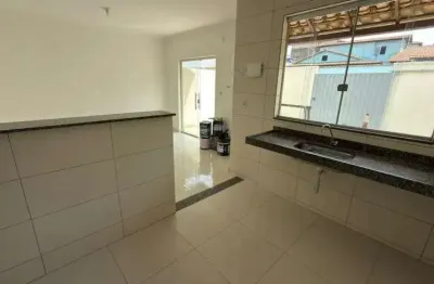 Casa a venda, com 65 m², possui 02 quartos. Bairro Bom Jardim - Mário Campos - MG